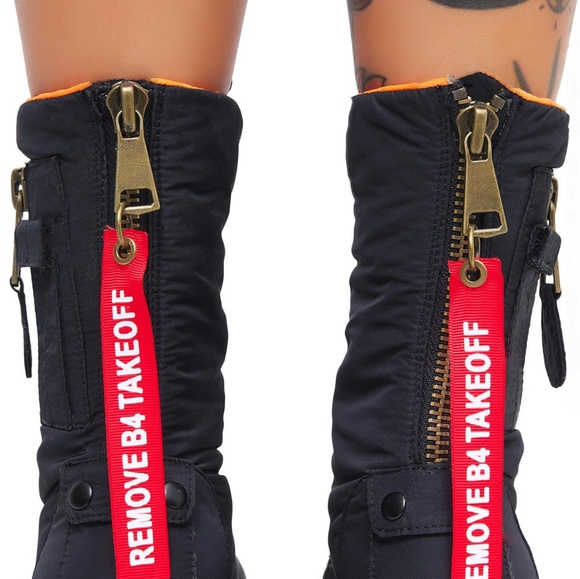 poster grl flight boots